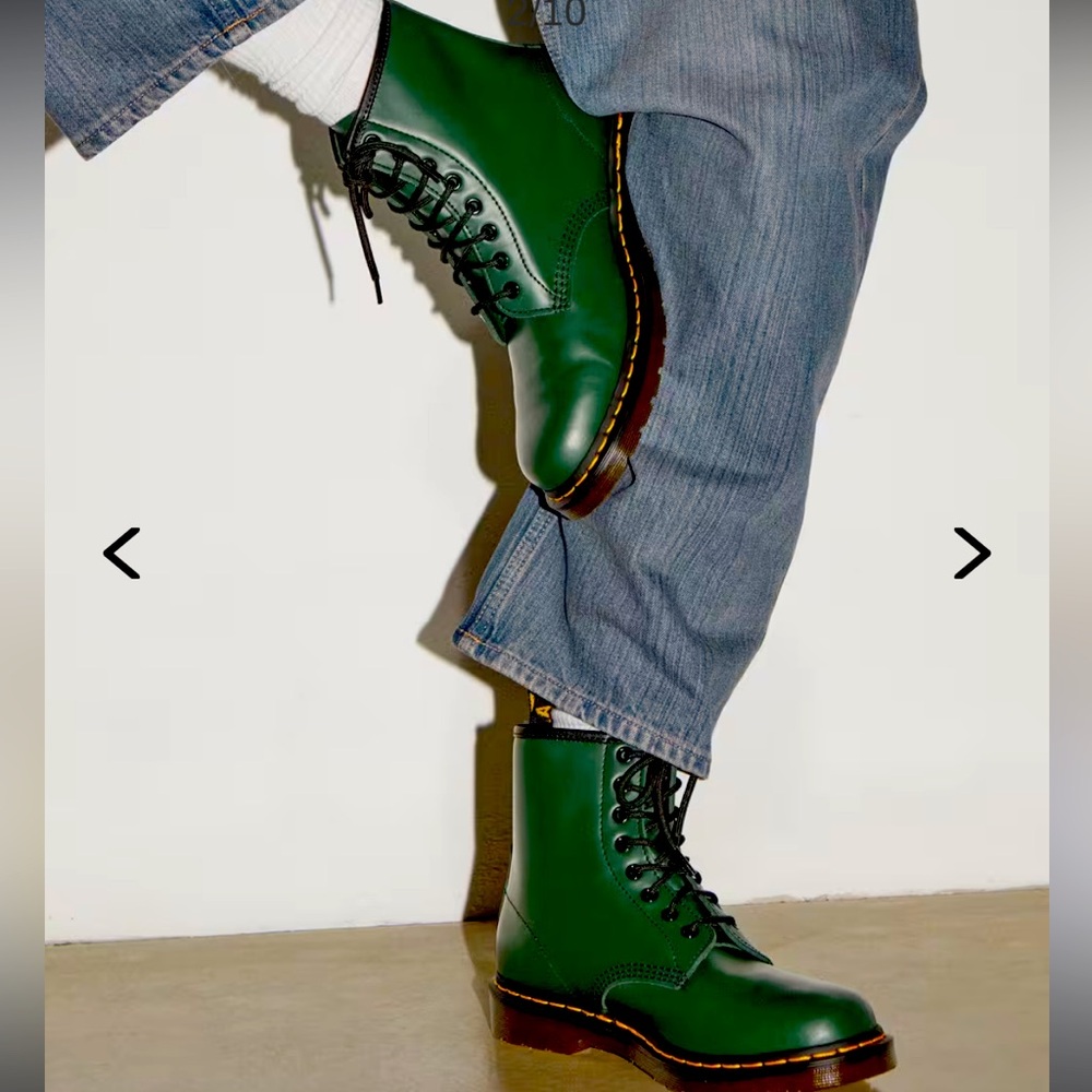 1460 Pascal Dark Green Doc Marten Boots Dr. Marten